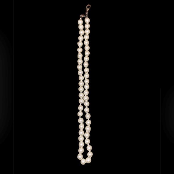 Pearl Necklace - Picture 2 of 2